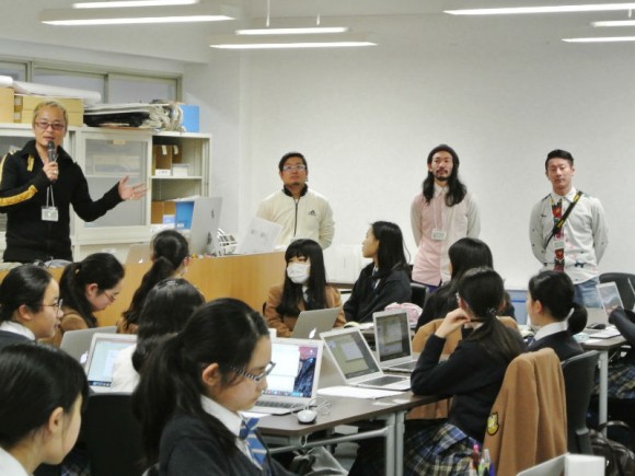 10年後の自分や世の中について考えてみよう!~たき工房×品川女子学院「28歳の自分の名刺をデザインしよう!」~潜入取材!