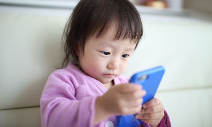 ママが知っておきたい、子どものYouTubeに潜む4つの危険とは？