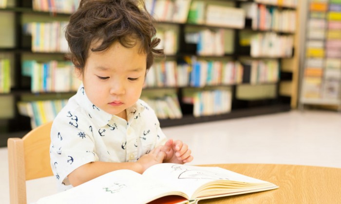 子どもを絵本好きから読書好きにするための4つのポイントとは？