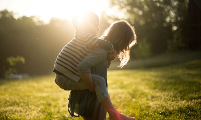 共依存は 親から作られる 子どもと親の適切な関係性 手遅れにならない対処法 Shinga Farm