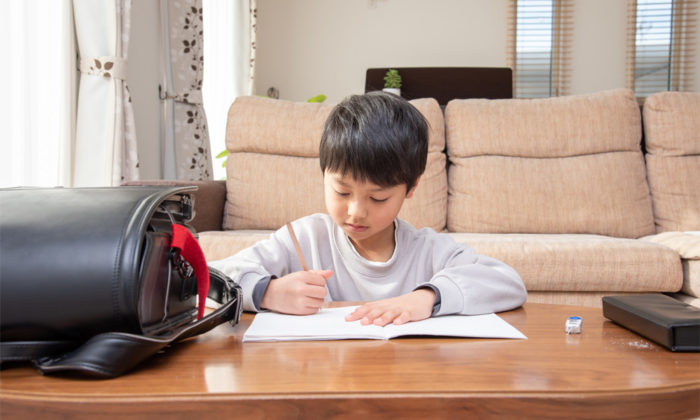 「リビング学習」の落とし穴。集中できる環境づくりは男女で異なる！